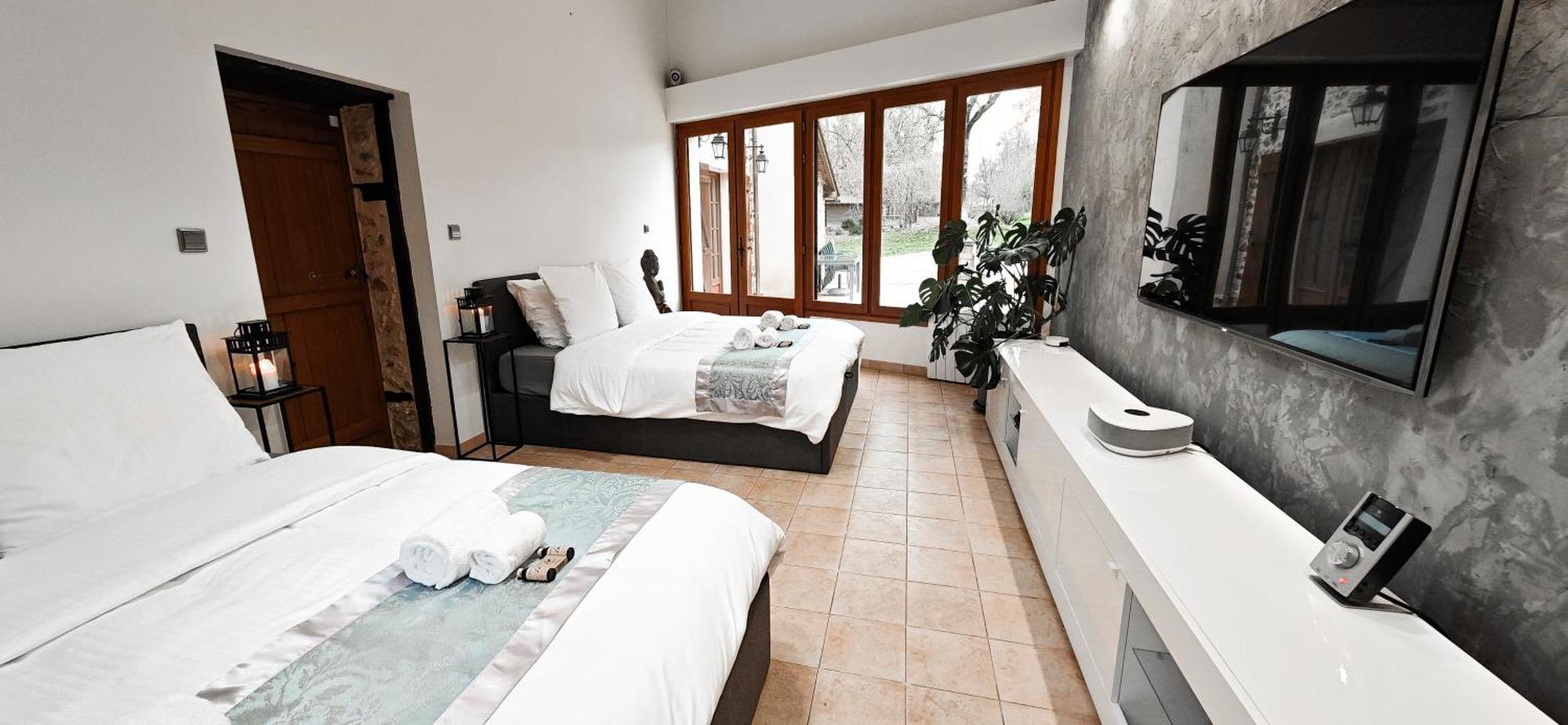 Villa Tagibao Avec Piscine Chauffee Et Spa Lesterps Ngoại thất bức ảnh